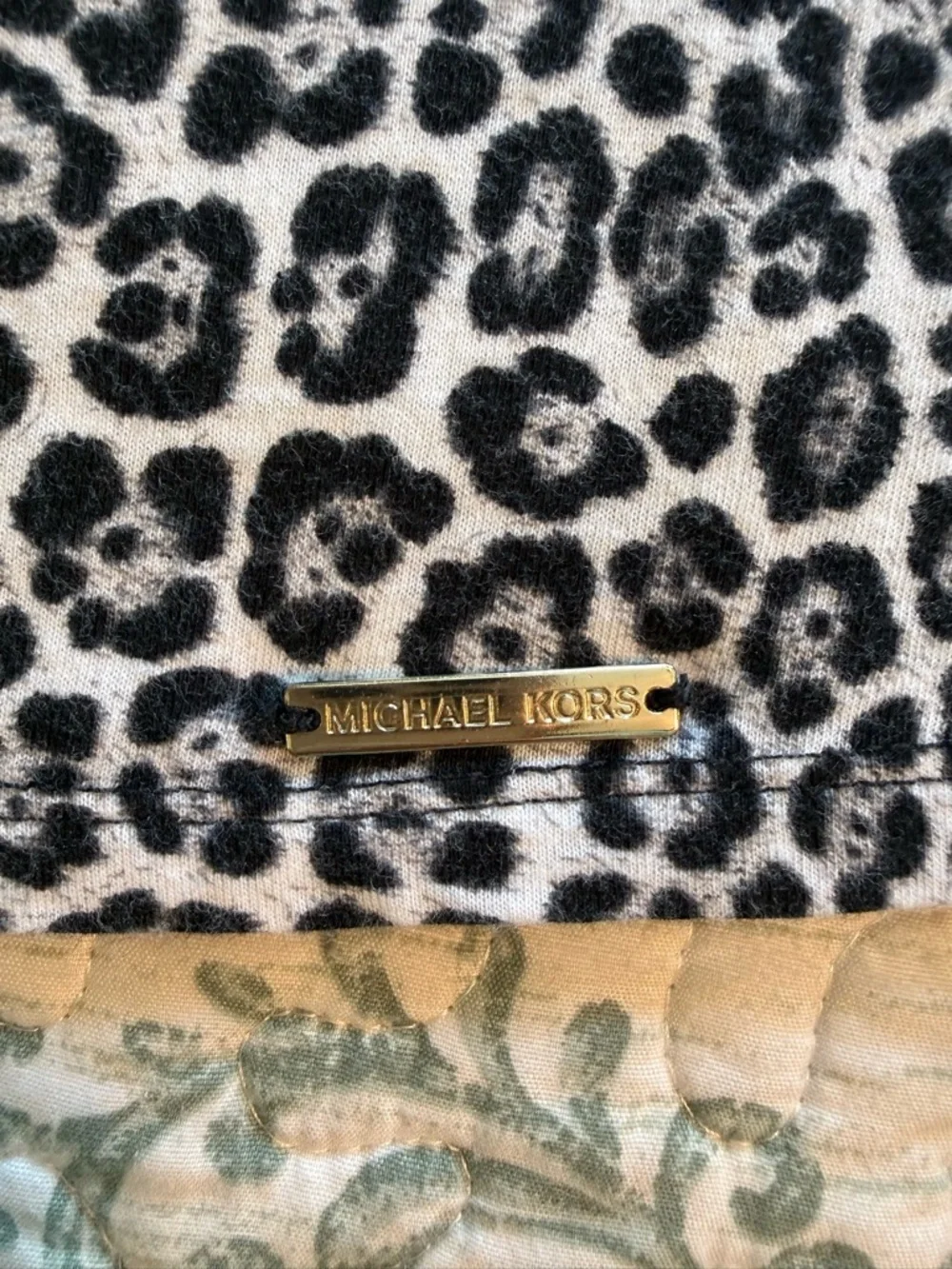 Michael Kors Black & White Leopard Print Ruffle Sleeve Blouse Size Medium